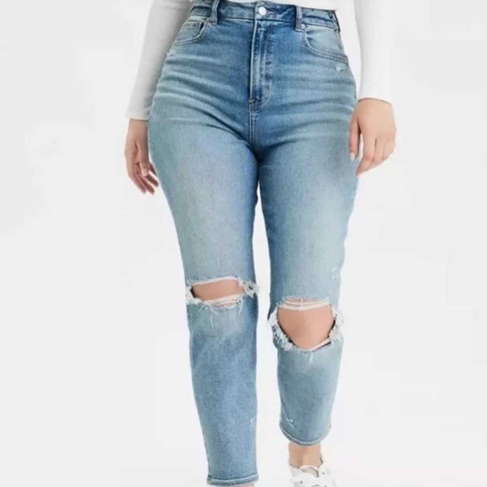 American Eagle Outfitters Curvy Mom Jean